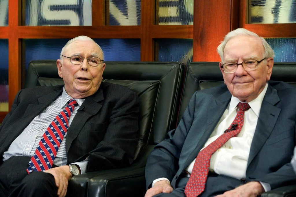 沃伦·巴菲特（Warren Buffett）和查理·芒格（Charlie Munger）